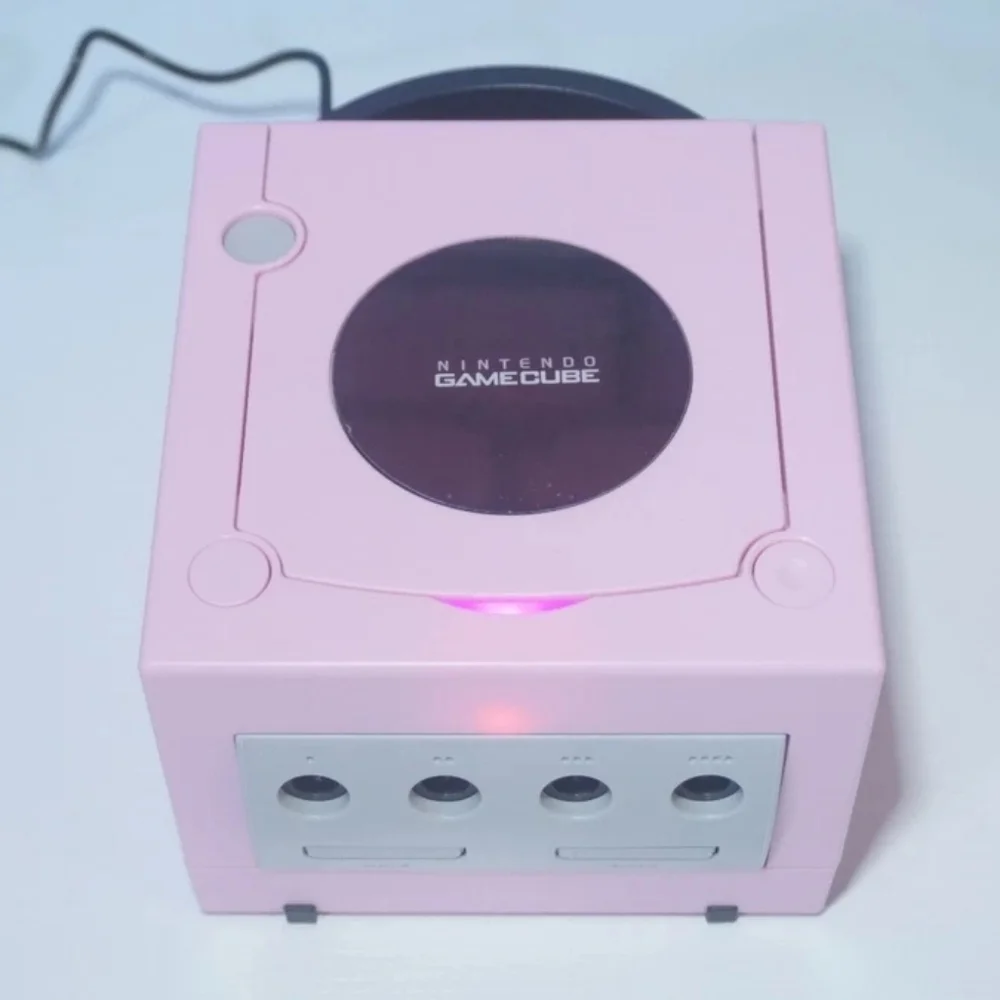 Pastel Pink Nintendo GameCube Console DOL-101 (USA) with Pink LED & Controller